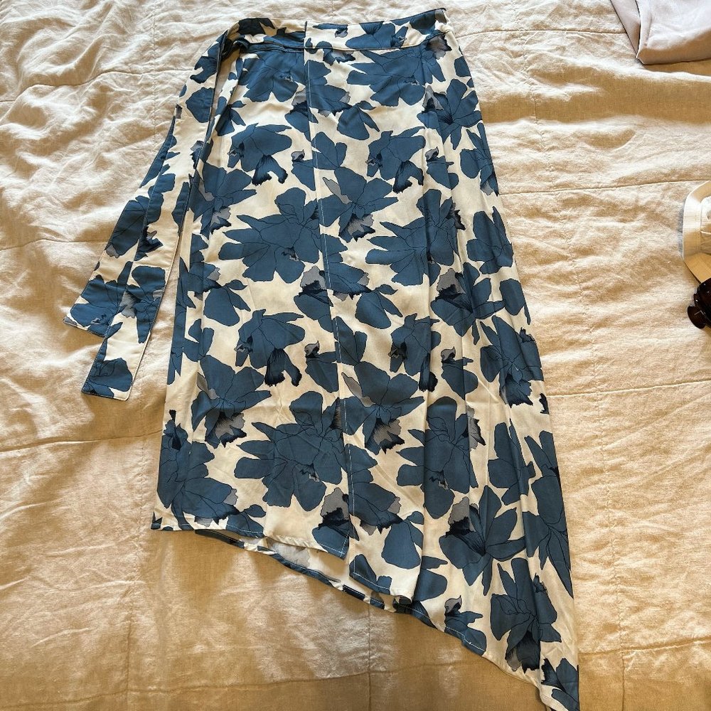 asimetrick skirt